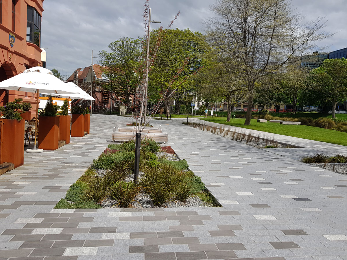 tiled paving at the promenade with plant features