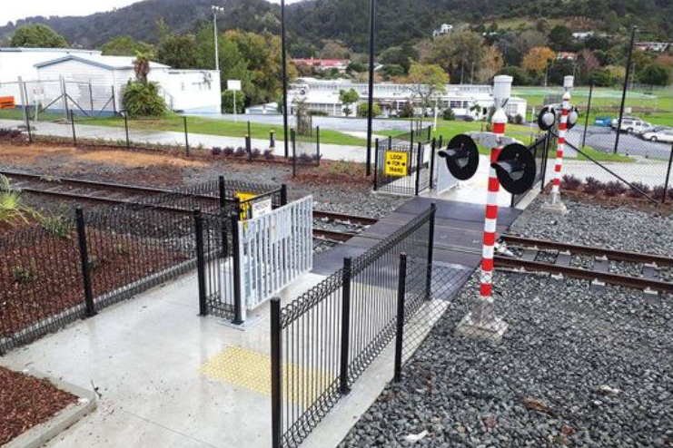 Kamo railway crossing for pedestrians and cyclists.