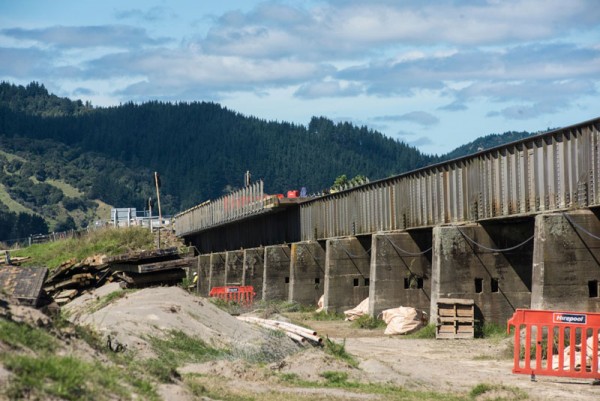 Side view of work on the Pekatahi Bridge