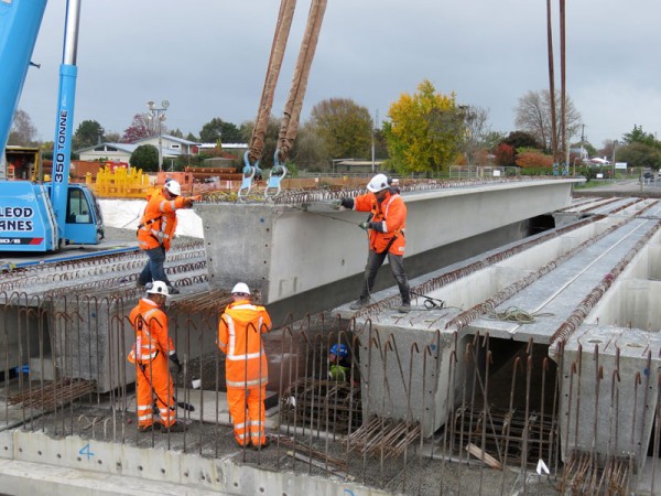 Beams being placed on the Morrinsville Rd Bridge.