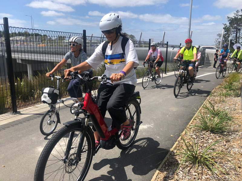 The first cyclists set off on the new extension to the &amp;amp;amp;amp;amp;nbsp;Northwestern cycleway alongside SH16