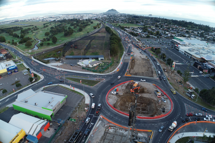 Aerial image of the current layout at the SH2 Bayfair roundabout