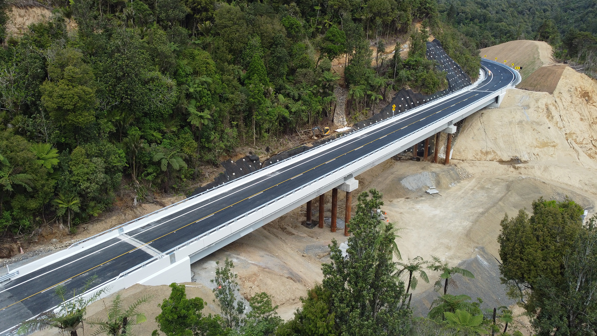 Aerial view of completed Taparahi Bridge.