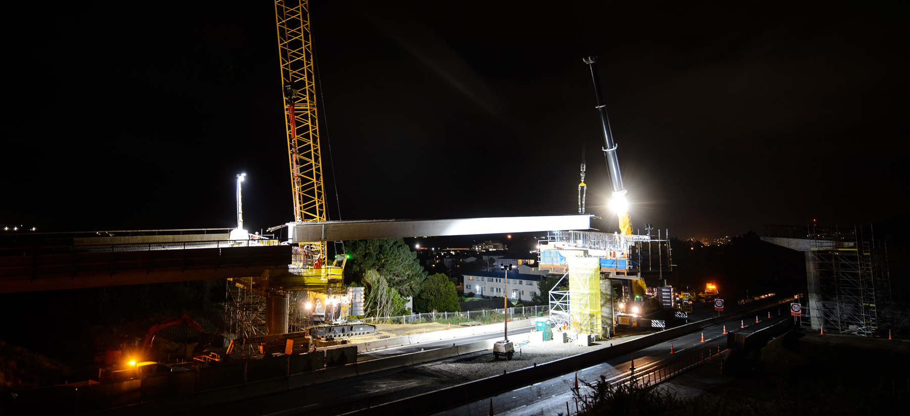 Beams being placed onto the northbound on-ramp Linden in October 2017