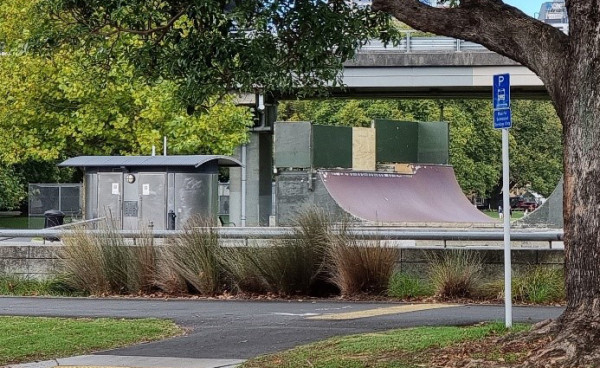 toilet facility adjacent to bus layover at victoria park auckland