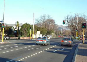 Fully protected right turn with the
required three right-turn arrow displays